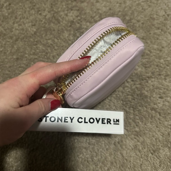 Stoney Clover Mini Pouch NWT - Picture 2 of 2